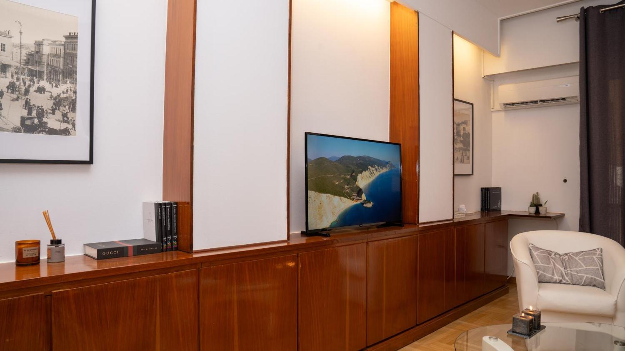 Quiet City Center Apt On A Pedestrian Street أثينا المظهر الخارجي الصورة